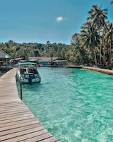 Beach nearby, free beach cabanas, beach massages