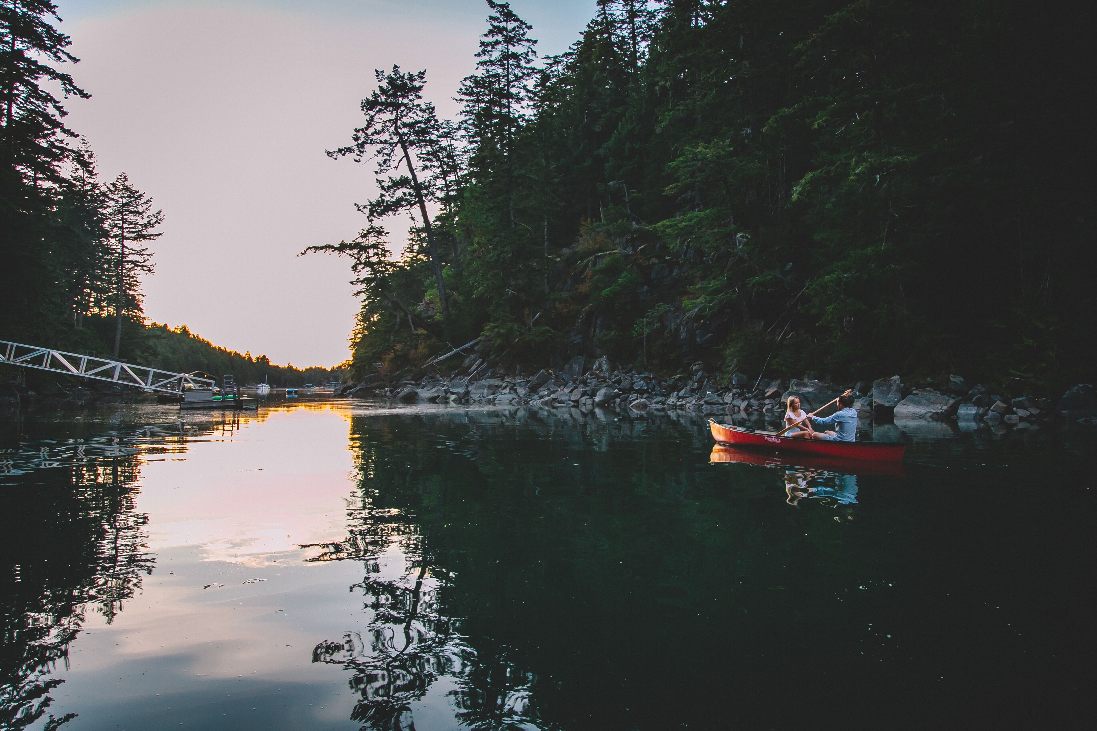 Secret Cove Waterfront Suite with Hot Tub