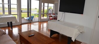 Ocean view Beach Front House Esplanade Portarlington Indented head