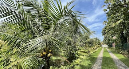 Negombo Villa near Beach/Airport - Sleeps 10