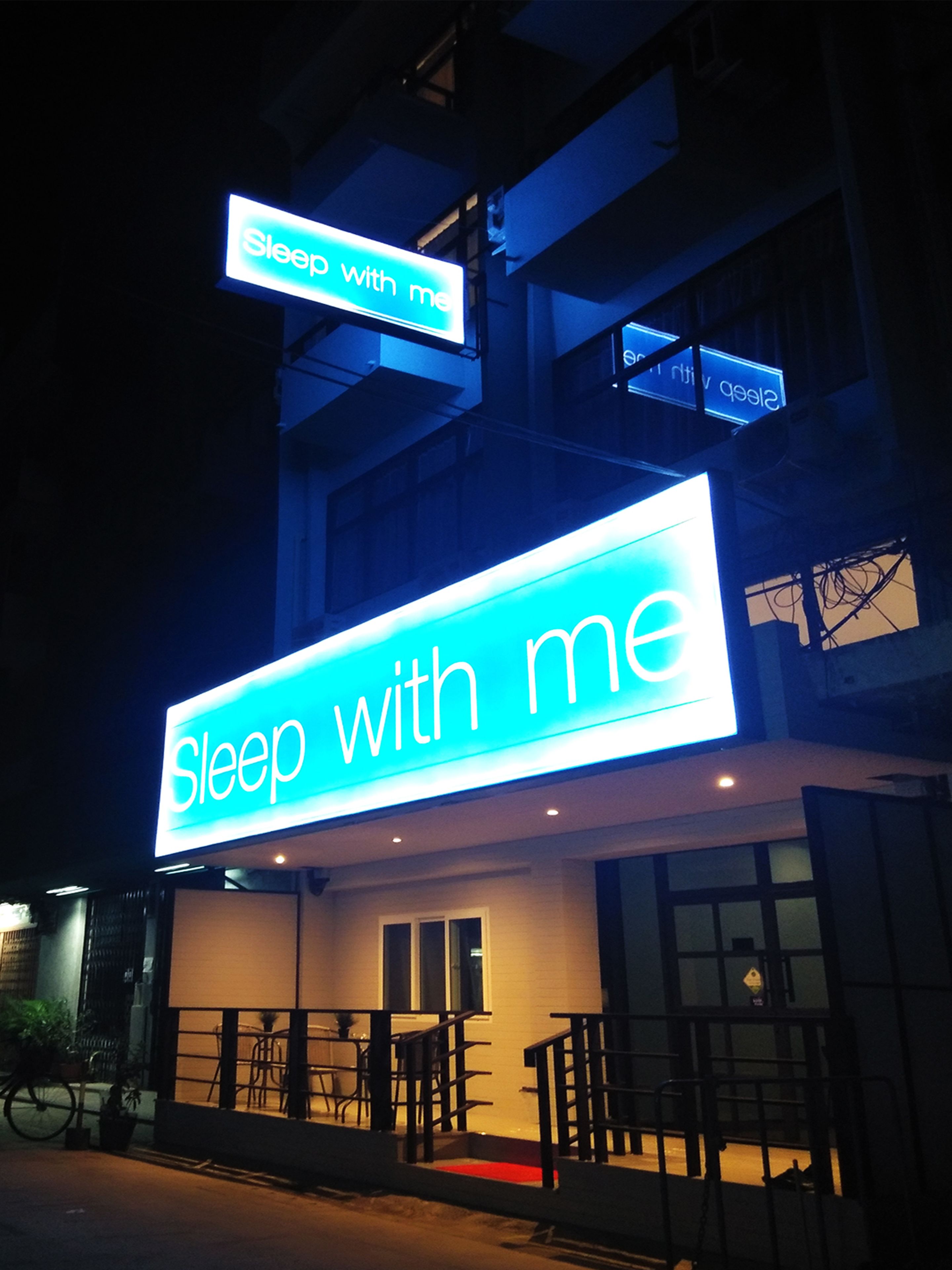 Photo - Sleep with Me Bangkok - BTS Phra Khanong