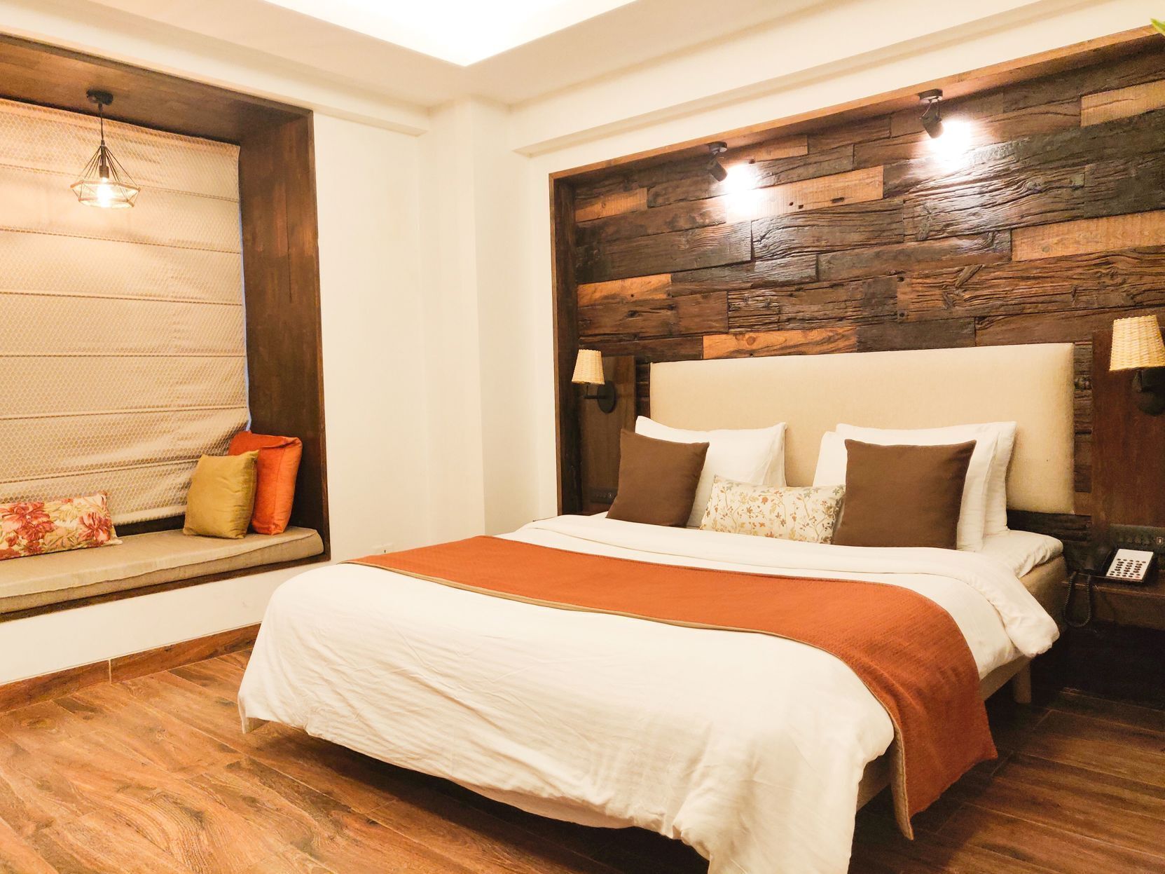 In-room safe, iron/ironing board, rollaway beds, free WiFi