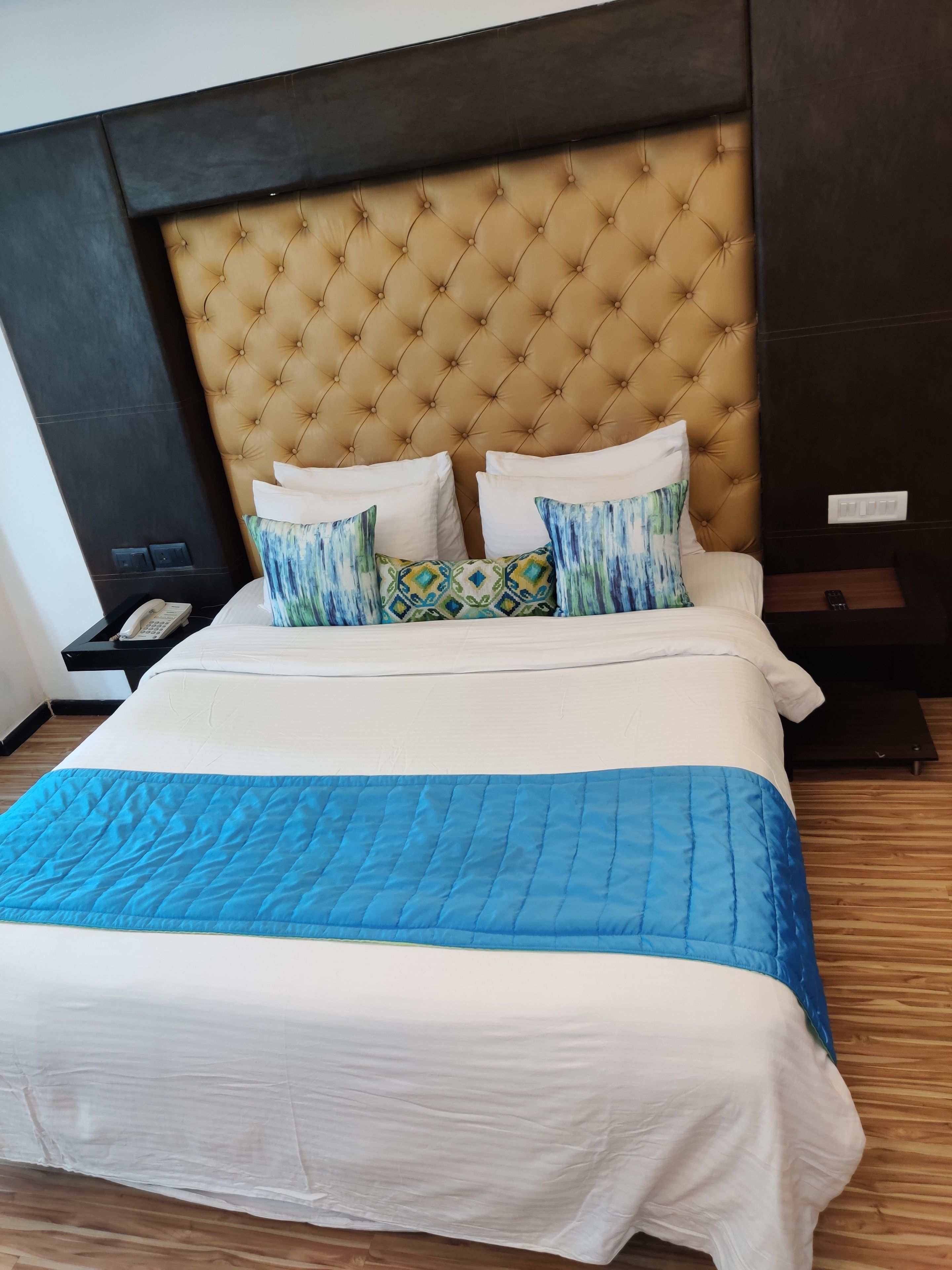 In-room safe, iron/ironing board, rollaway beds, free WiFi