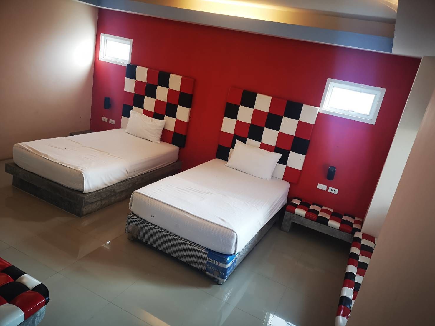 スタンダード ツインルーム | WiFi (無料)