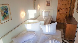 Comfort Chalet, Sauna | Egyptian cotton sheets, premium bedding, memory foam beds - Ferienhaus Mauth (Mauth)
