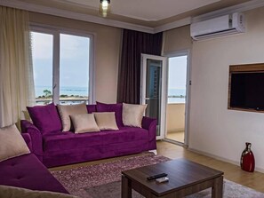 华丽公寓 | 起居区 | 液晶电视