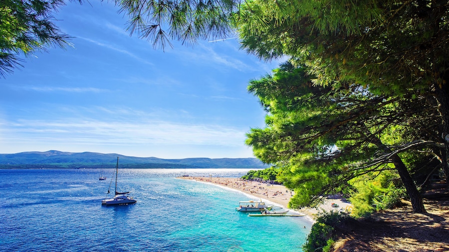 Zlatni rat Beach Resort