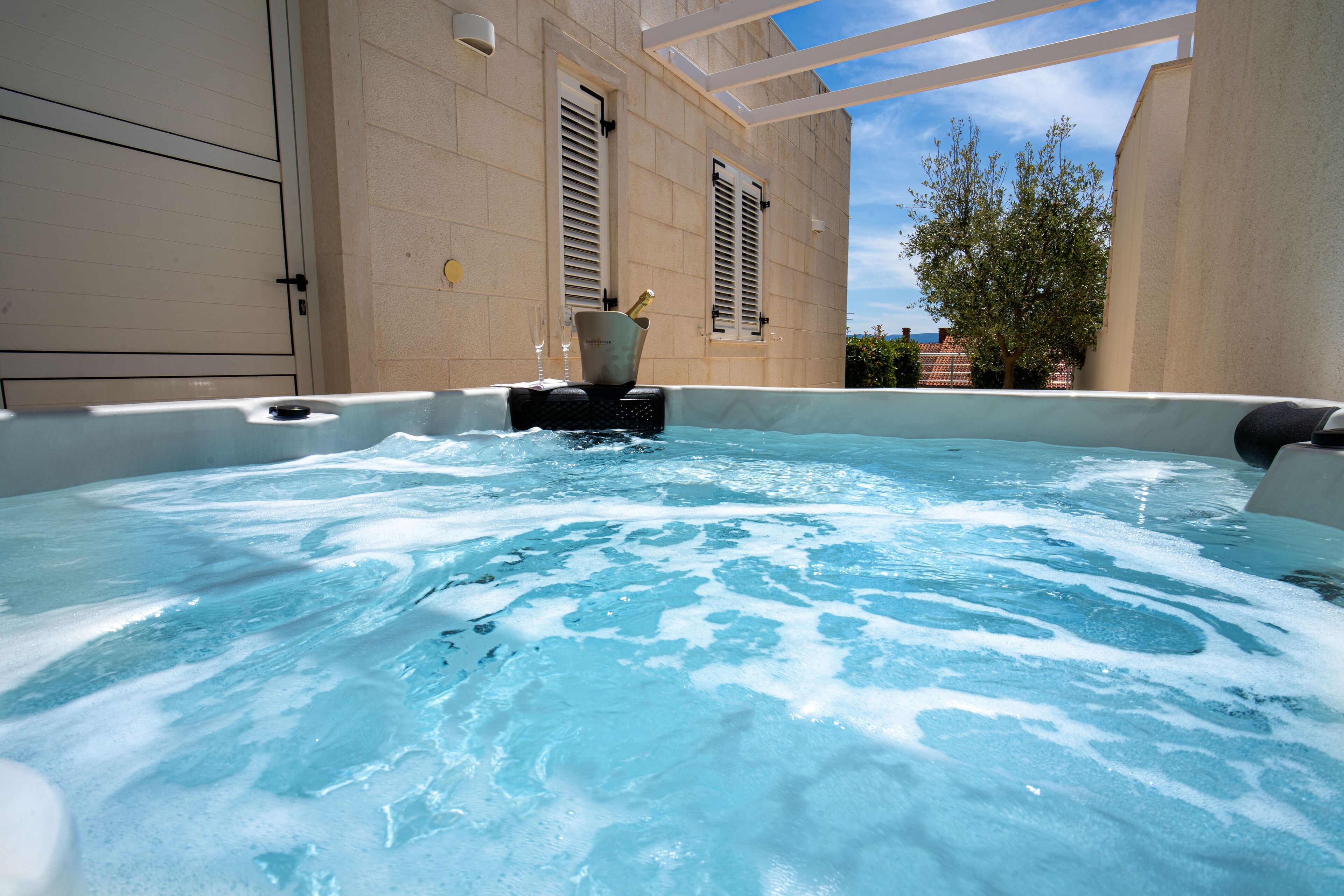 Apartment,2 Bedrooms,Sea View | Private spa tub