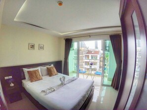 1-Bedroom Premium Room | Meja, katil lipat simpan/tambahan, Wi-fi percuma 