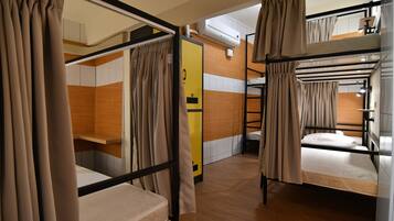Economy Shared Dormitory, Mixed Dorm, Non Smoking