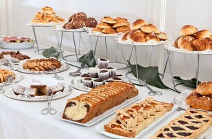 Desayuno continental incluido todos los días 