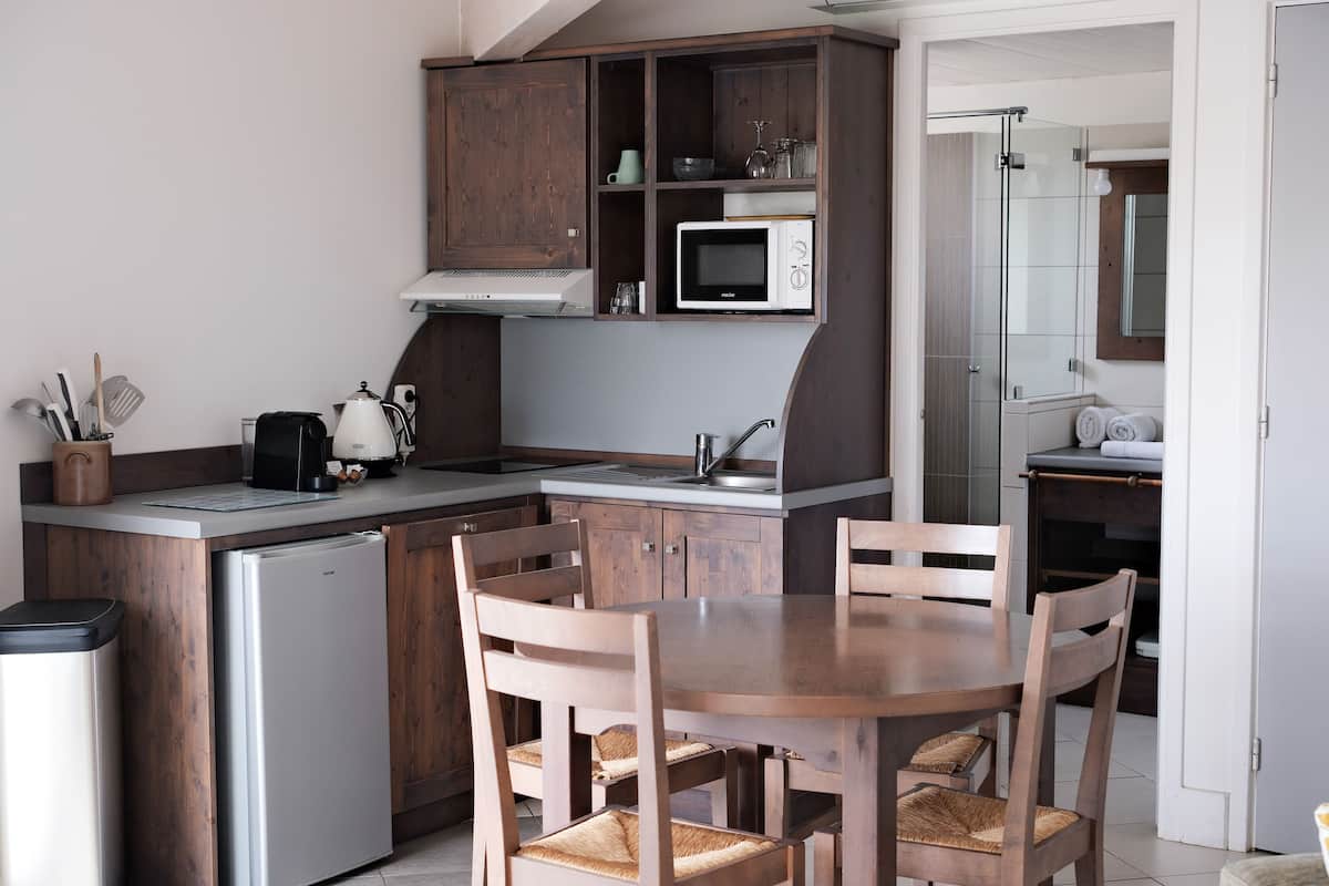 apartment, sea view | private kitchen | coffee/tea maker, electric kettle