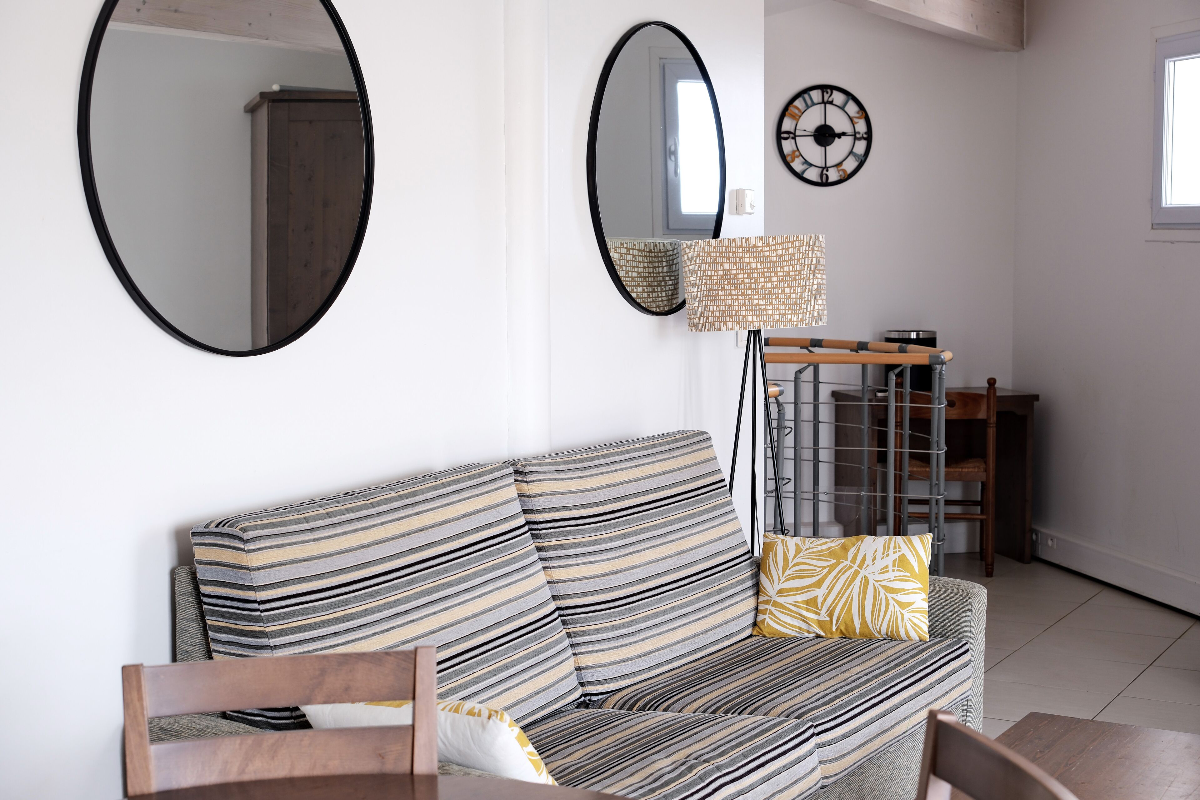 apartment, sea view | living area | flat-screen tv