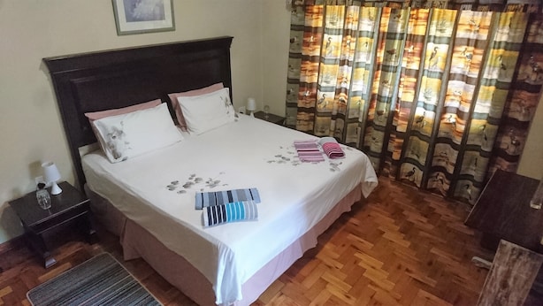 Grand House | 3 bedrooms, desk, iron/ironing board, cribs (surcharge) - Graskop Sunset Holiday Home (Graskop)