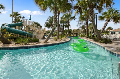 ⭐⭐⭐⭐⭐ChampionsGate, 9 Bed Luxury Exec Villa, Sleeps 26, Pool & Spa Heat Included