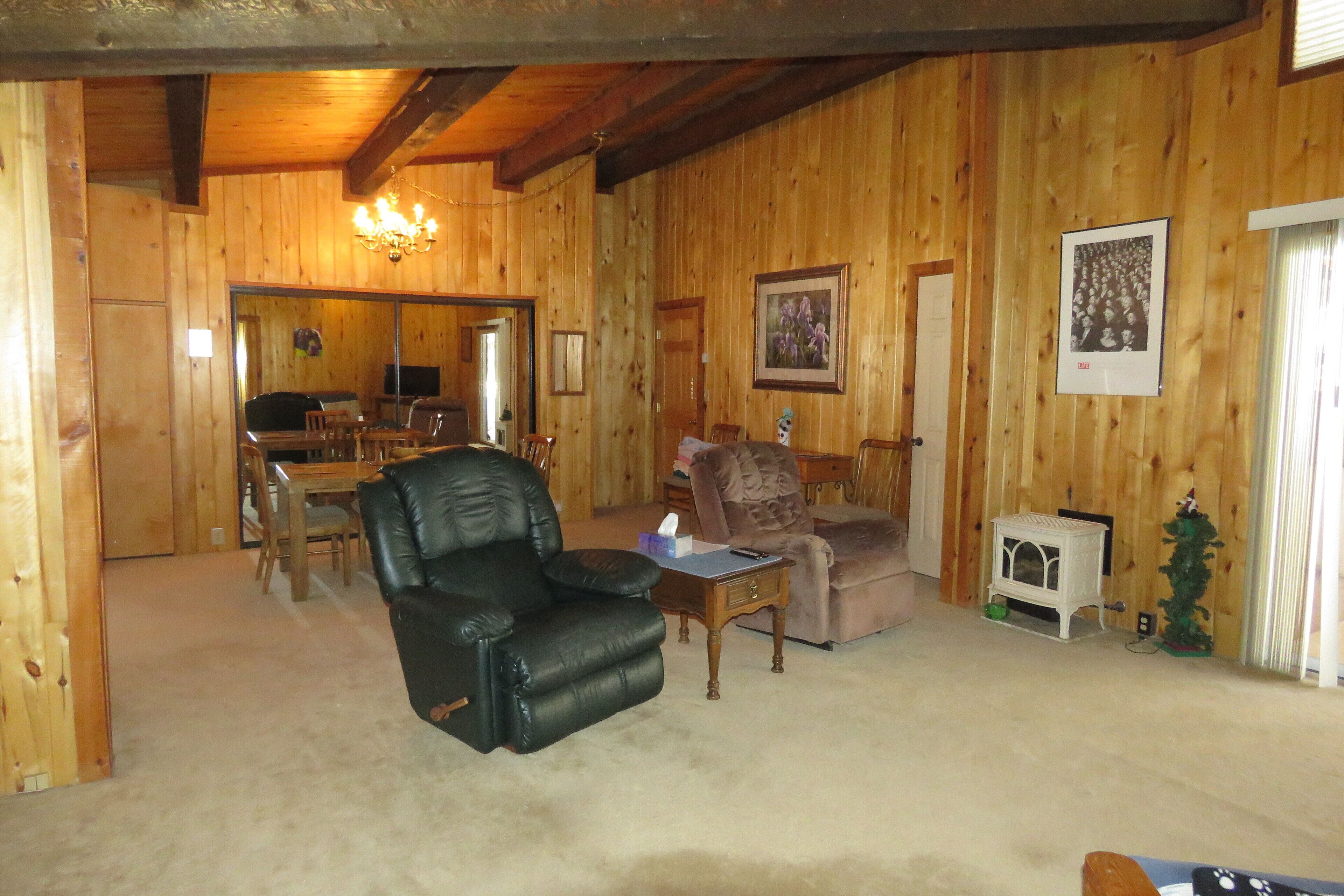 Pet-friendly duplex on 10 acres near Pagosa Springs.