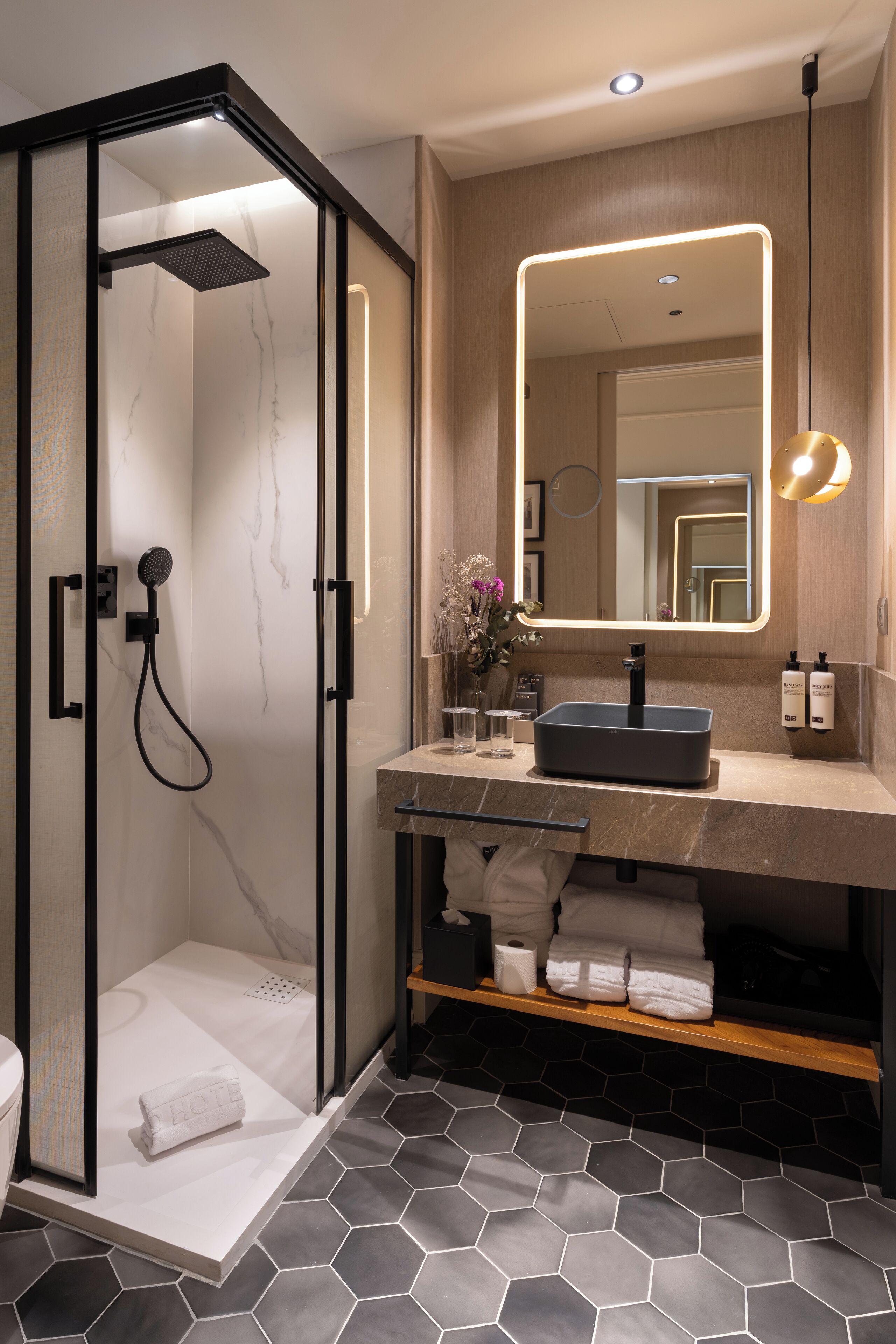 shower, rainfall showerhead, eco-friendly toiletries, hair dryer