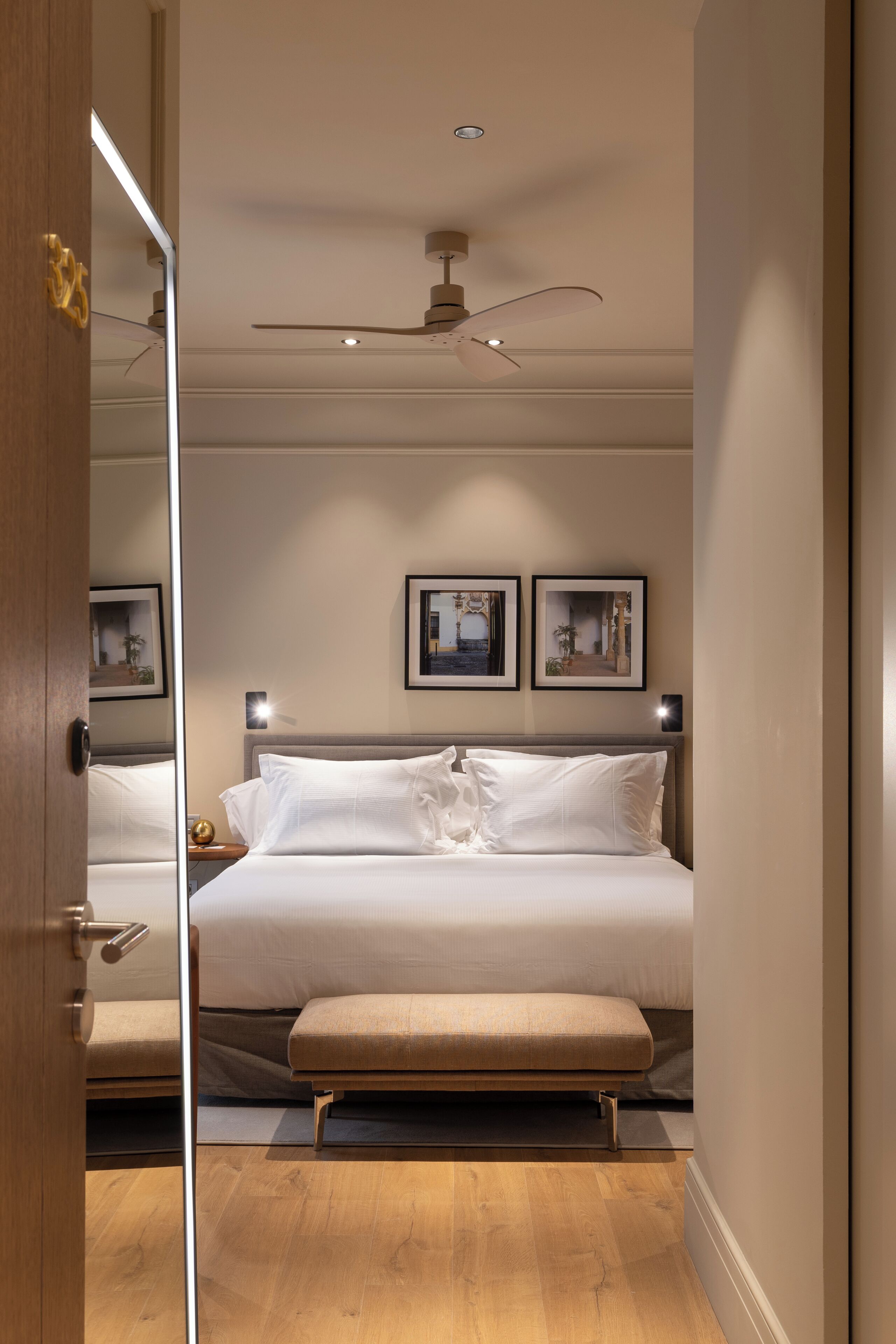 Literie de qualité supérieure, couette en duvet d'oie, minibar