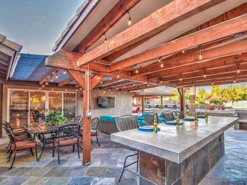 The Big House! 1 Acre! Pickleball, Hot Tub, Pool & More!