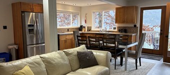 Kootenay, Lakeside Retreat, Main Floor and Walkout