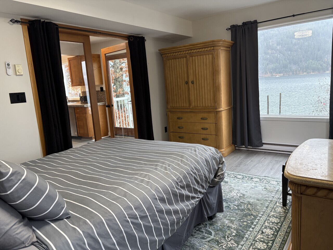 3 quartos, escrivaninha, Wi-Fi de cortesia