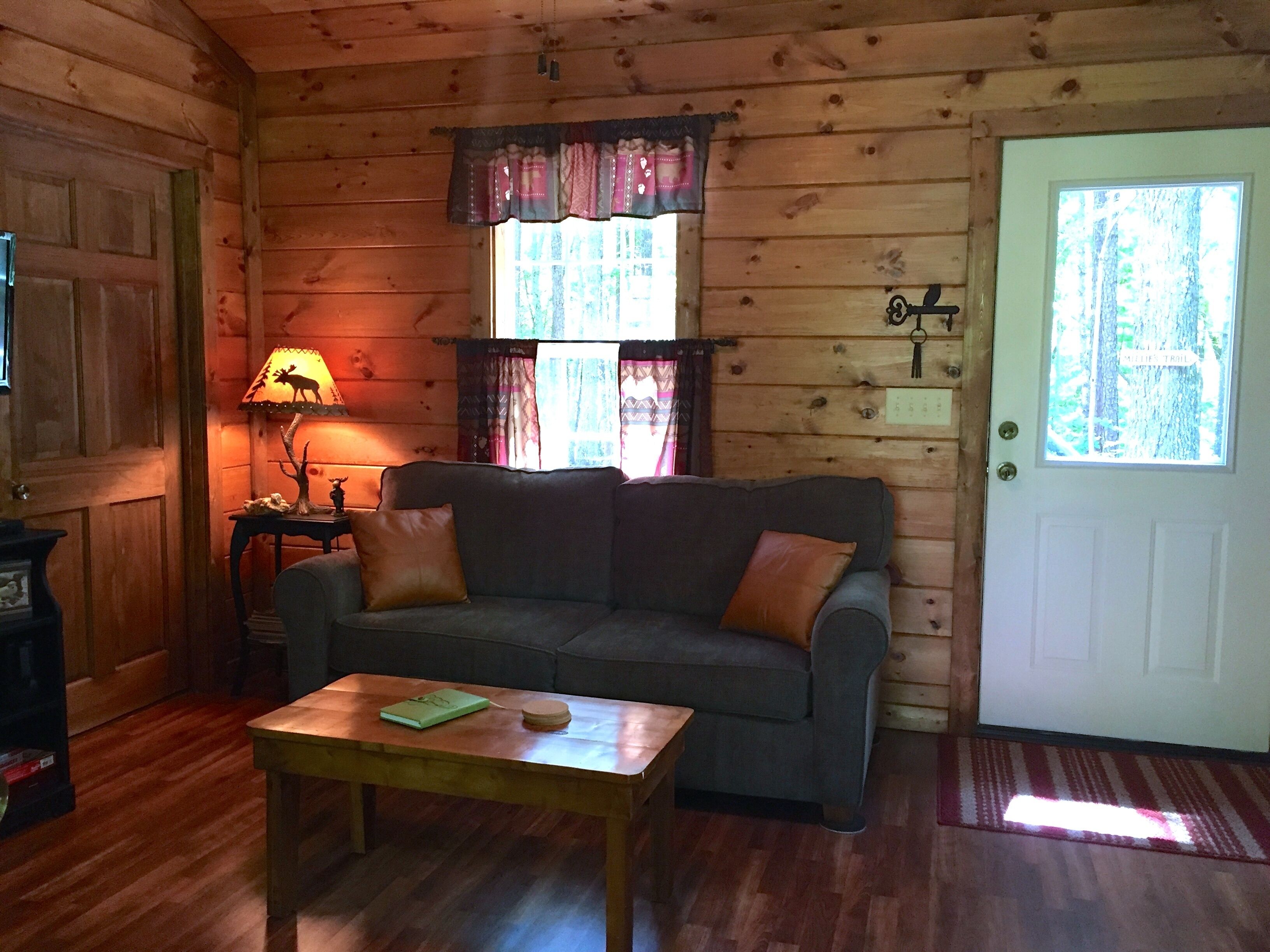 Secluded Setting Conveniently located close to downtown.