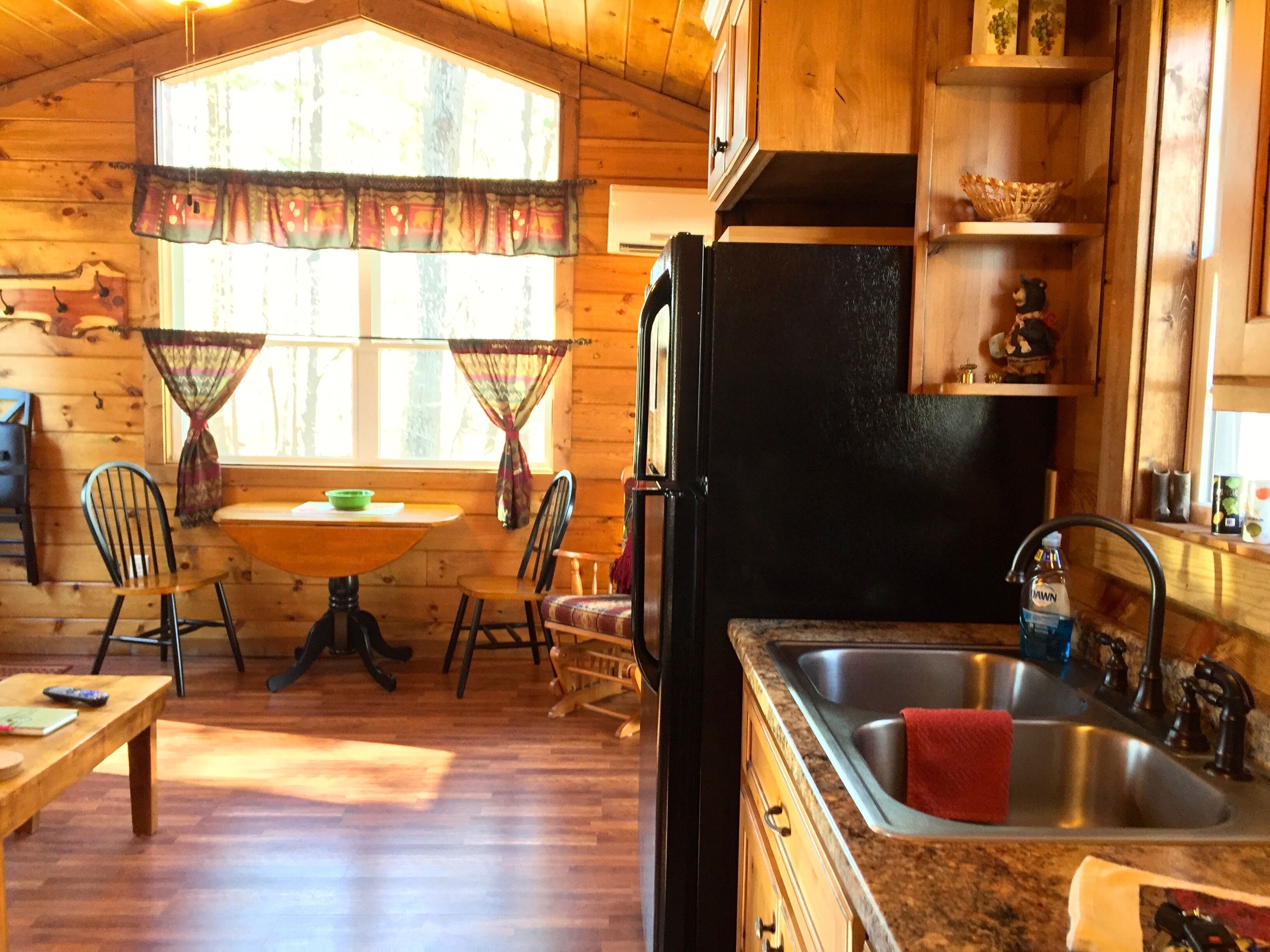 Secluded Setting Conveniently located close to downtown.