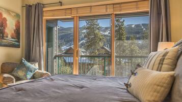 4 soverom, strykejern/-brett, wi-fi og sengetøy