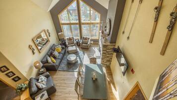 TV, peis, videospill og DVD-spiller