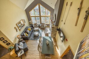 TV, peis, videospill og DVD-spiller