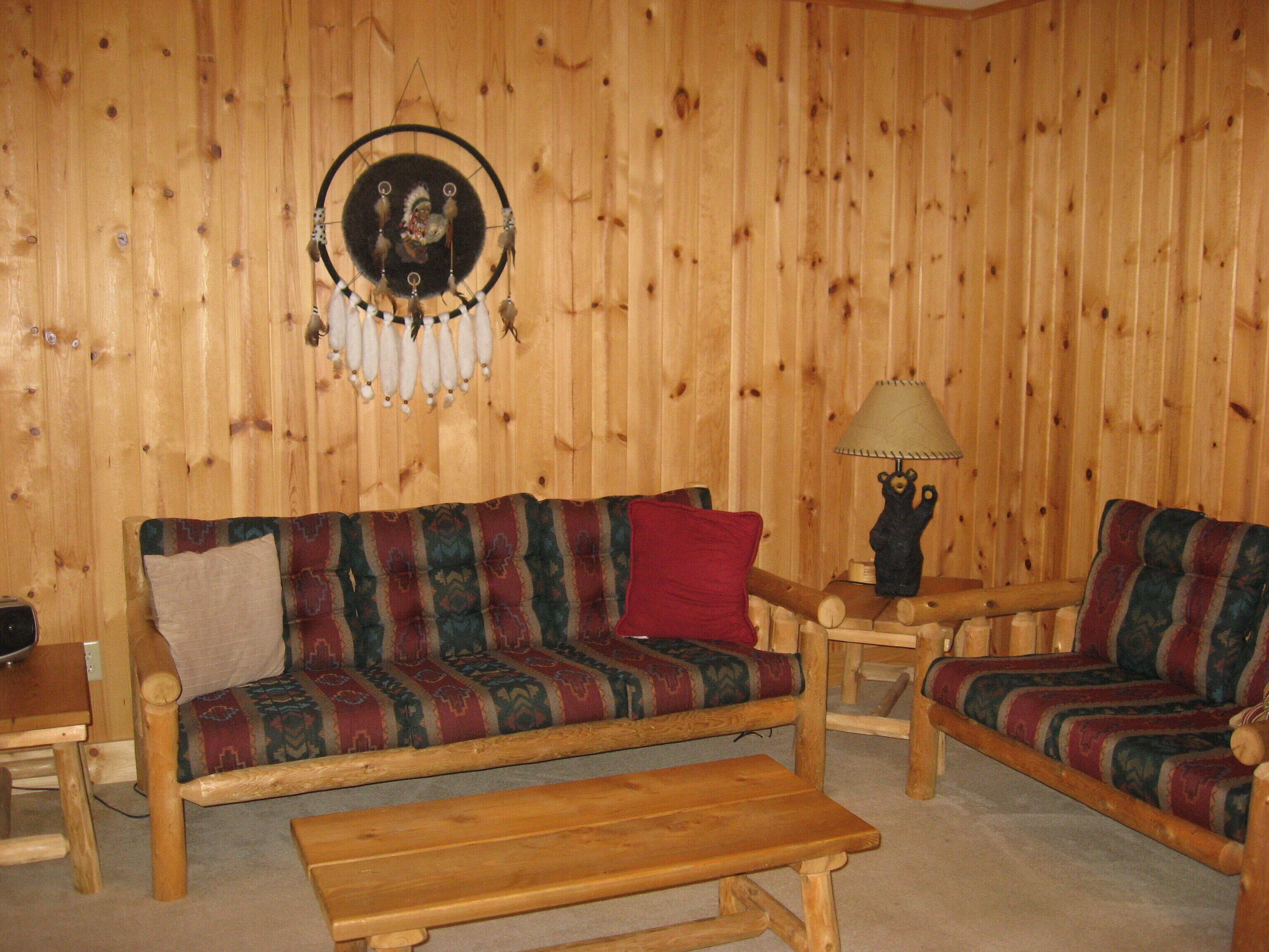 In Town Just off Main St, Hot Tub, fireplace, walk to everything!