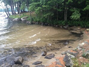 Beach - Lakeside Cottage with all the amenities  (Raymond)