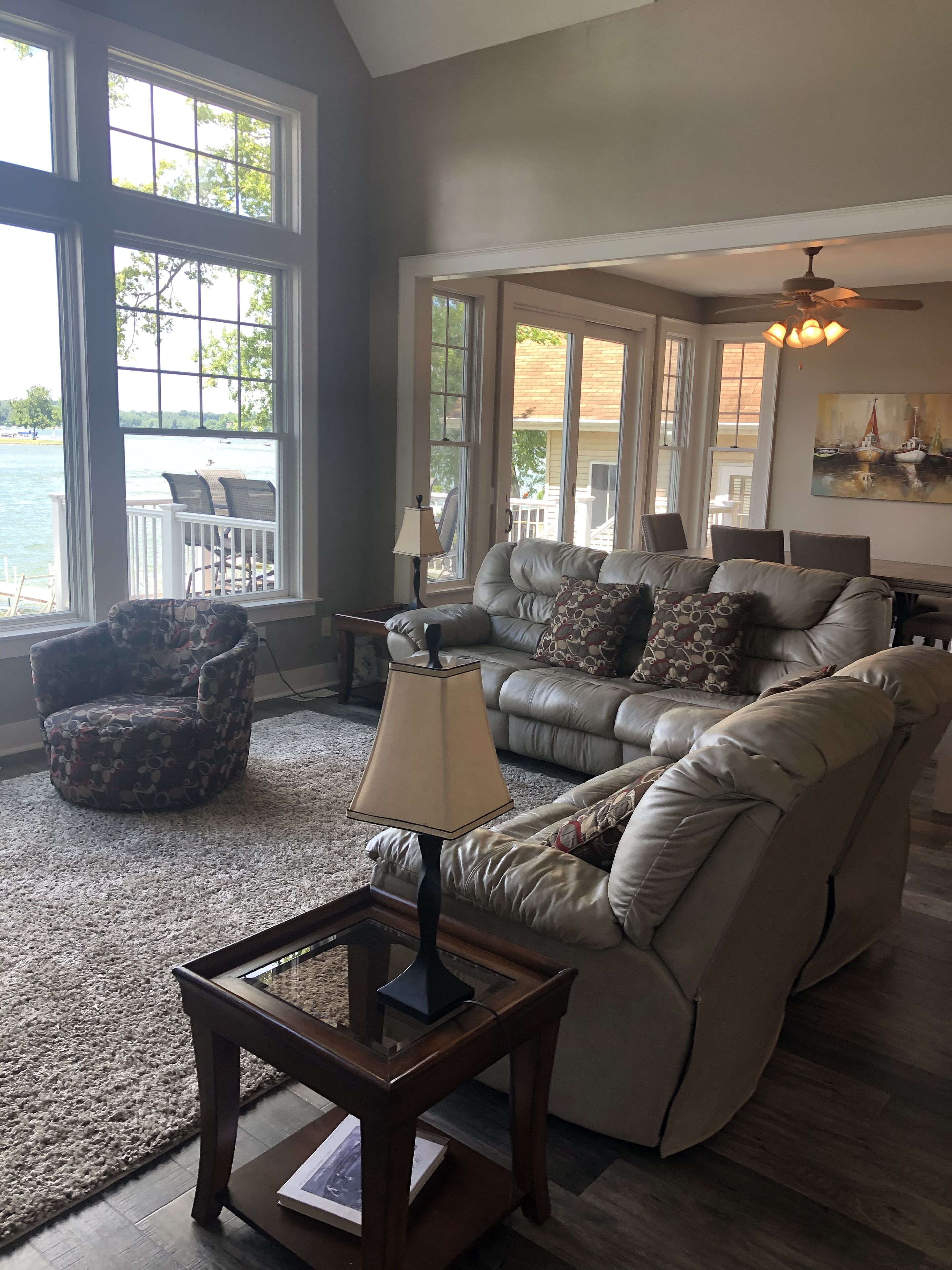 Beautiful Lake James Lake House- Angola, Indiana