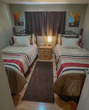 2 soveværelser, strygejern/strygebræt, weekendseng, gratis Wi-Fi