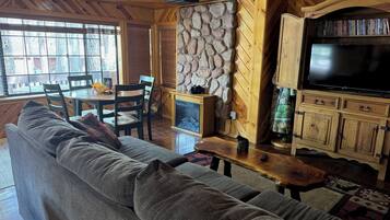 TV connectée, lecteur de DVD, livres, vidéothÚque