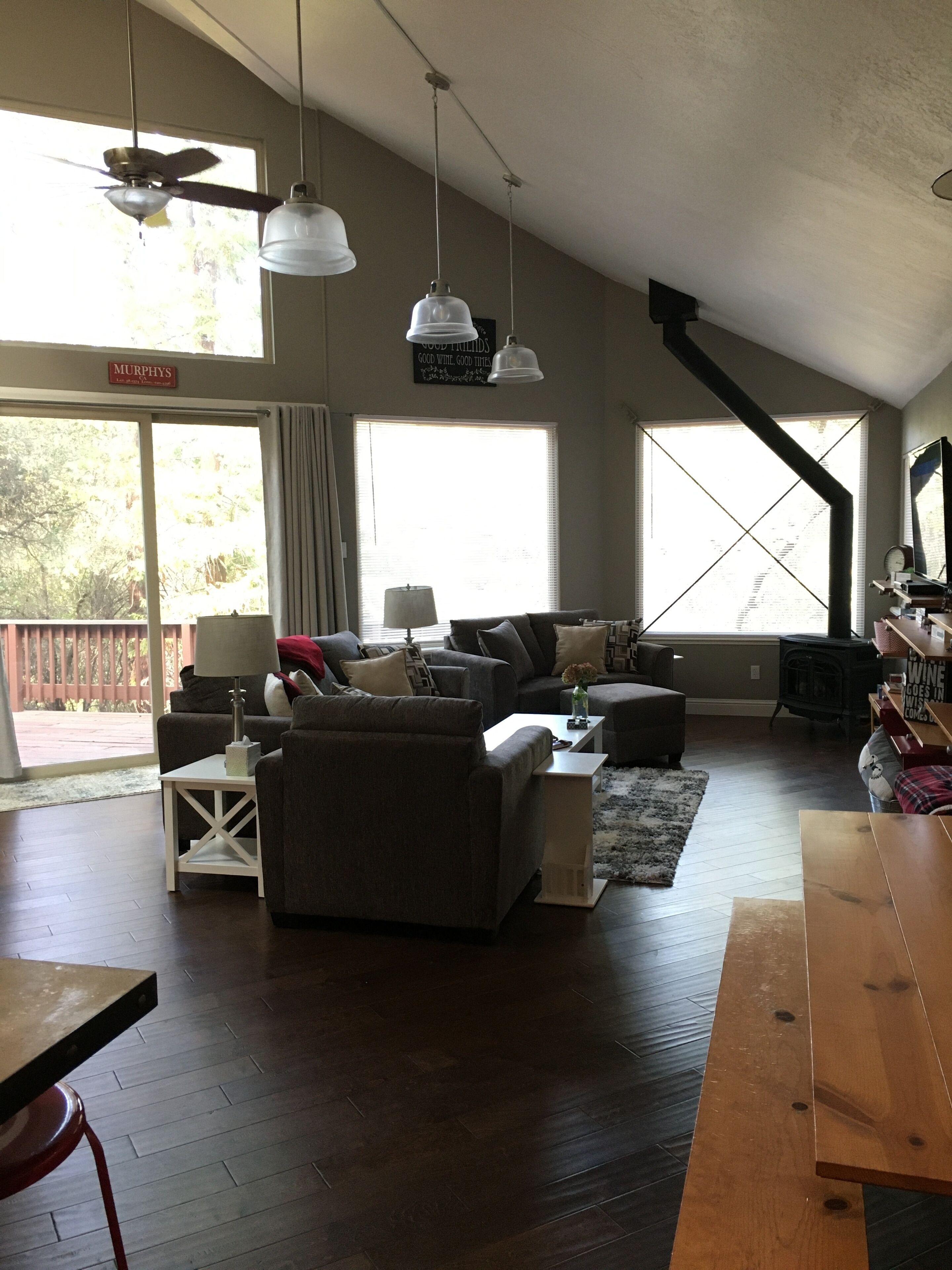 Red Gate Retreat - Nestled In Nature, Walk To Main Street!