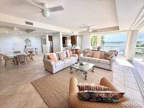 Flat-screen TV, DVD player, books, video library - Beautiful ocean front Coral Gardens- 
Grace Bay Beach, 2 bedroom, sleeps 6 (Grace Bay)