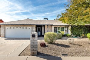 Exterior - The Walcott Tempe - Private Pool, Park, Pool Table (Tempe)