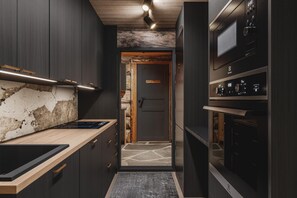 Private kitchen - Kuukkeli Hirvas Suite (Saariselka)