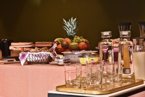 Petit déjeuner buffet