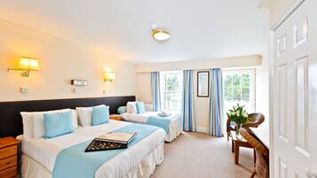 Desk, iron/ironing board, free WiFi, bed sheets