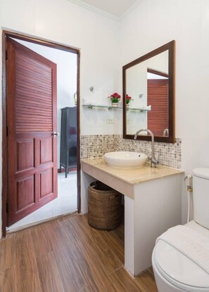 Soap, shampoo, toilet paper - Pra Nang Villa 4102 – 5 Bedroom Luxury Villa with Stunning Patong Beach Views (Tambon Patong)