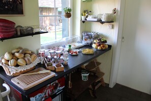 Free daily buffet breakfast