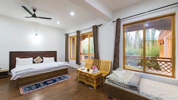 2 bedrooms, Internet, bed sheets