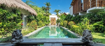 Chill in the Rustic Tropical Getaway 8BR Seminyak
