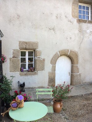 Exterior - Les Chambres du Mad (Henvic)