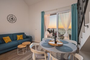 Gallery Apartment, 2 Bedrooms, Sea View (Comfort_Plavi) | Living room
