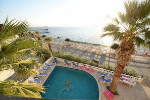 Seasonal outdoor pool - Bodrum Moonlight Hotel (Bodrum)