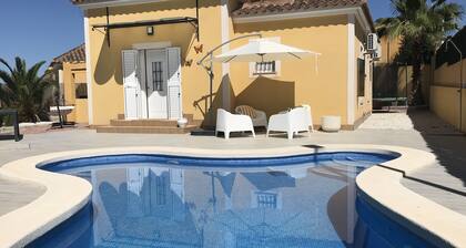 Villa Estrella avec piscine privée et jacuzzi