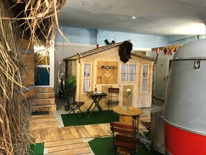 Vierbettzimmer, Gemeinschaftsbad (Hütte Kanada)